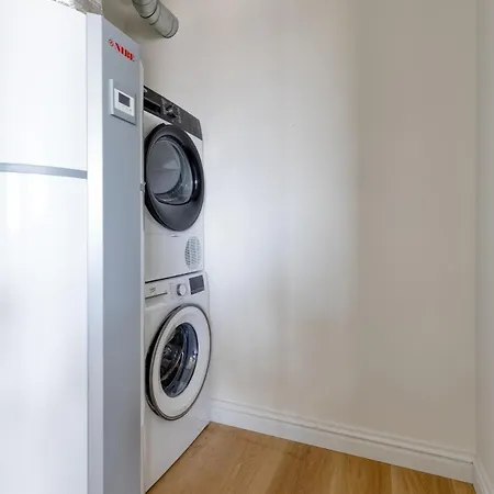 Апартаменты Mauritsstraat B 2p Эйндховен